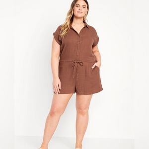 2X • Old Navy • Waist-Defined Crinkle Gauze Romper -- 3-inch inseam